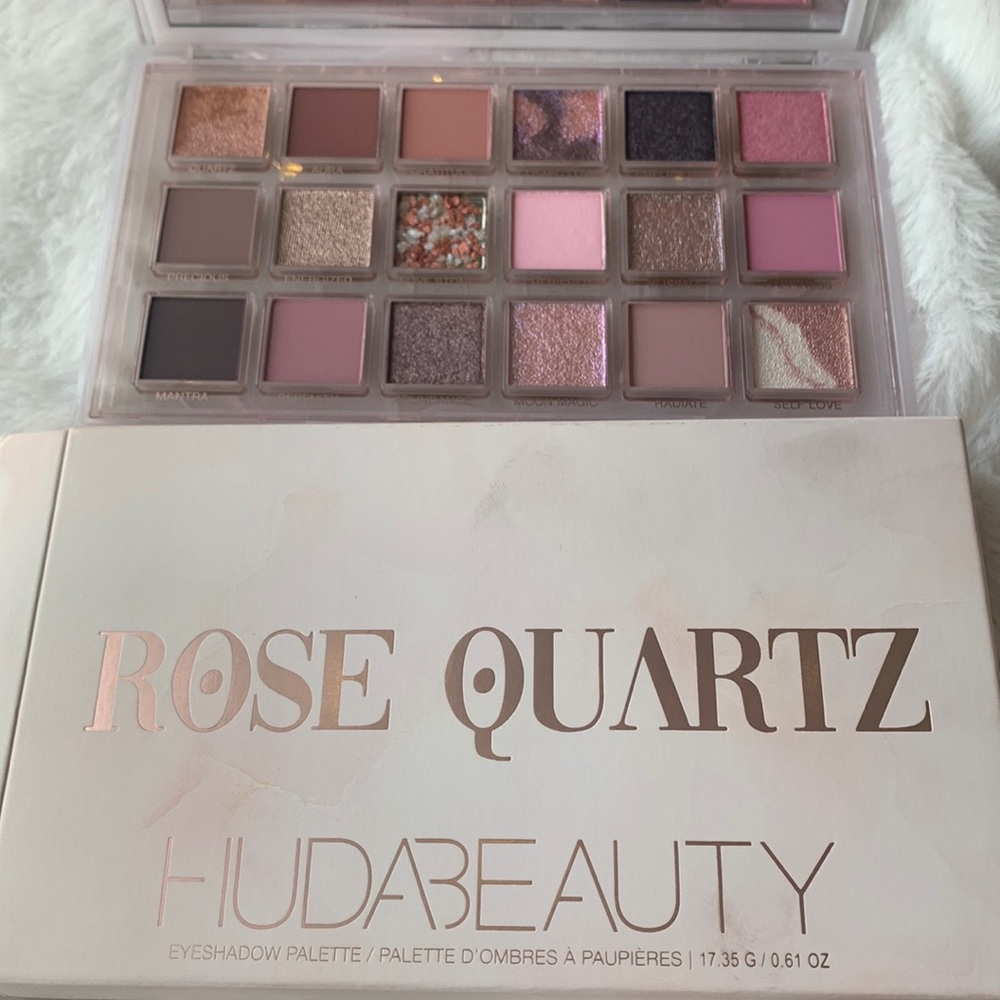 Huda Beauty Rose Quartz eyeshadow palette